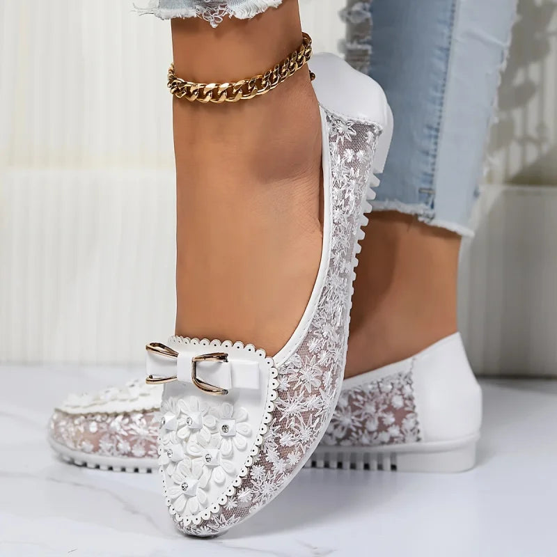 Brielle - סנדל אורתופדי מעוצב עם שרוכים לנוחות וסטייל