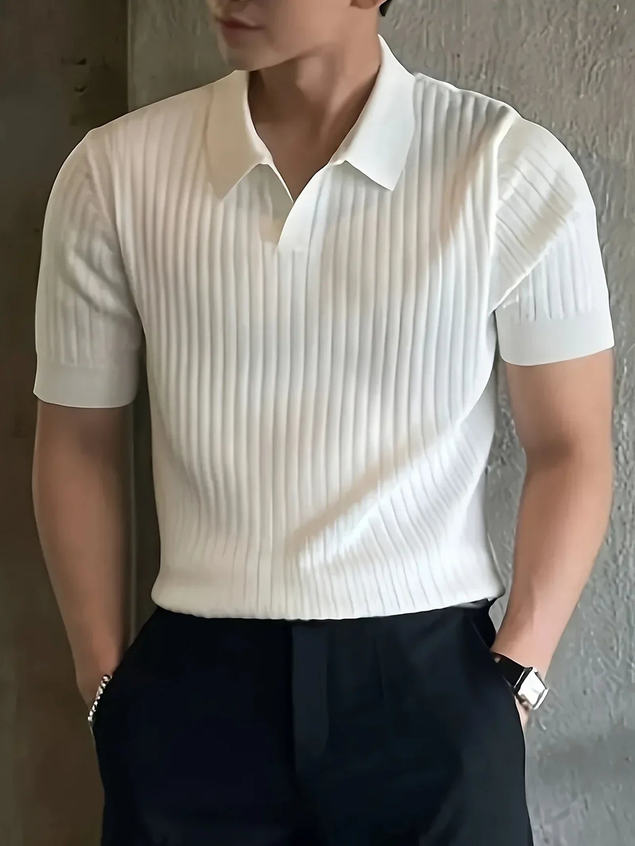 חולצת פולו קצרה וקז'ואלית של אוגסטין - סגנון נוח ואלגנטי