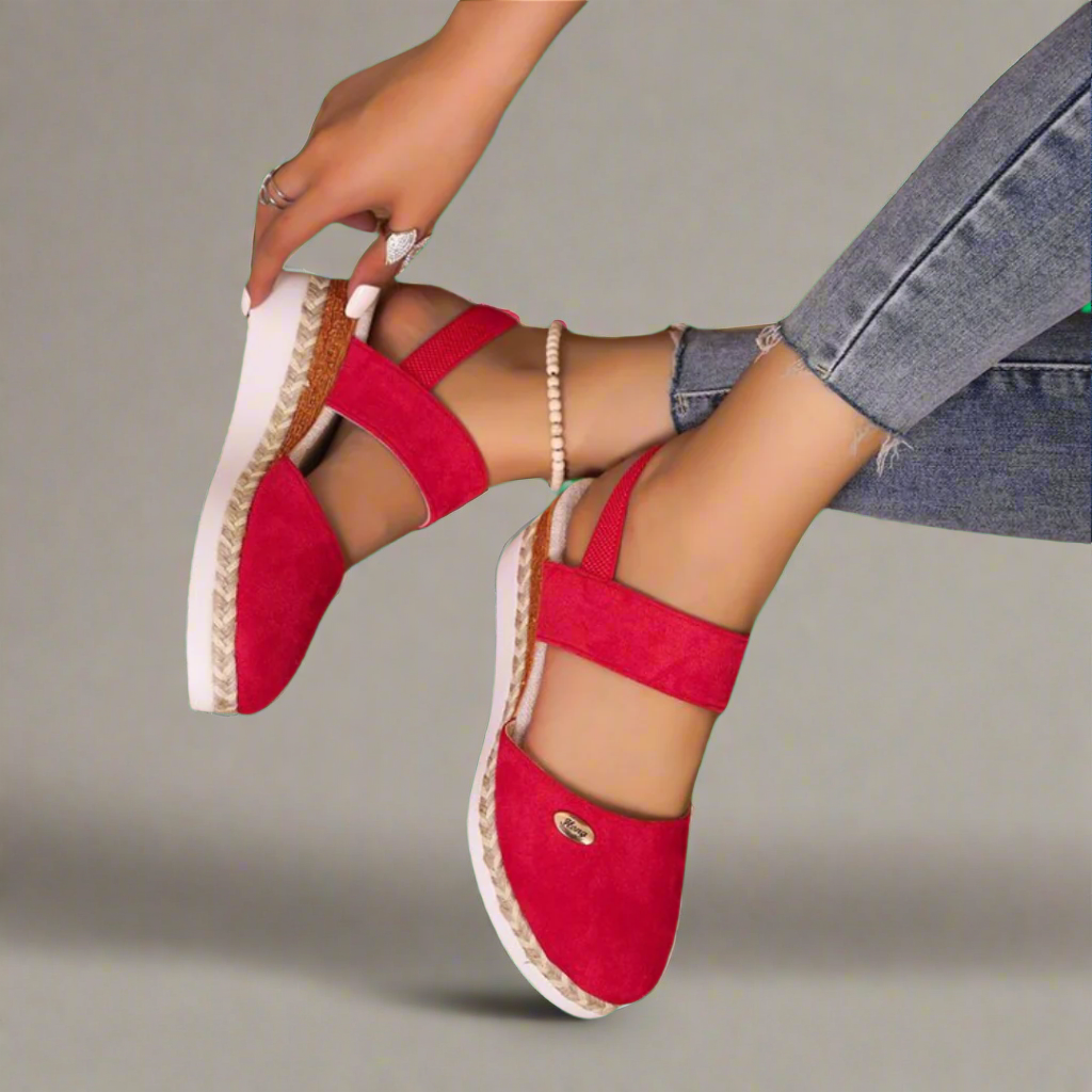 סנדלים אורטופדיים אלגנטיים Areli - נוחות וגלאם בכל שלב