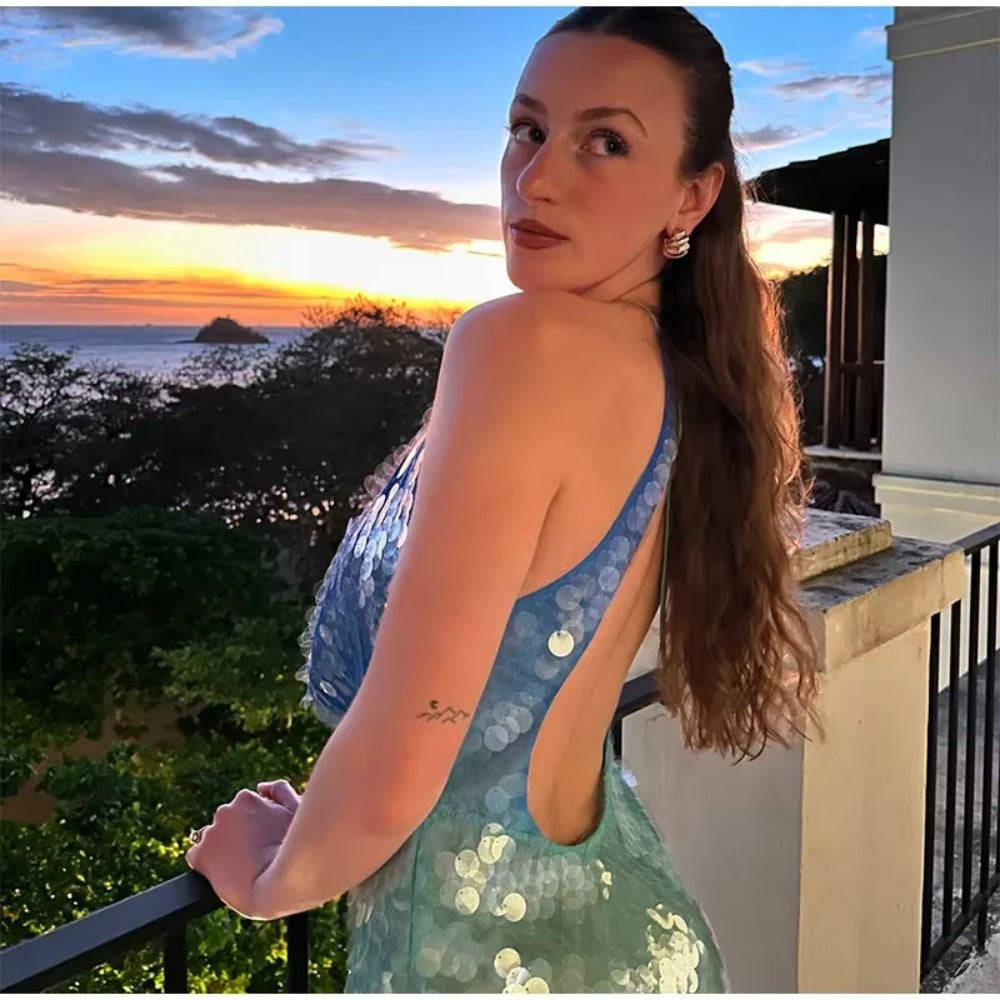 Baillie - שמלת פאייטים מבריקה וזוהרת