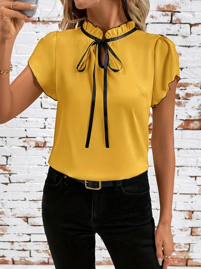 Bethany - חולצת טי קצרה וסטיילית עם עיצוב בלוק צבעים אלגנטי