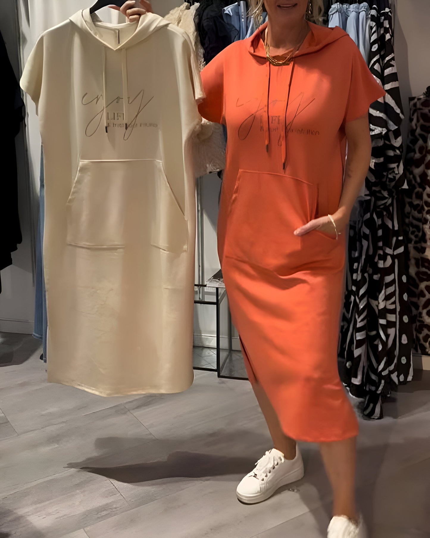 חולצת פוש אפ Else HoodieKjole™ | שמלה נוחה ומסוגננת עם גזרה מחמיאה