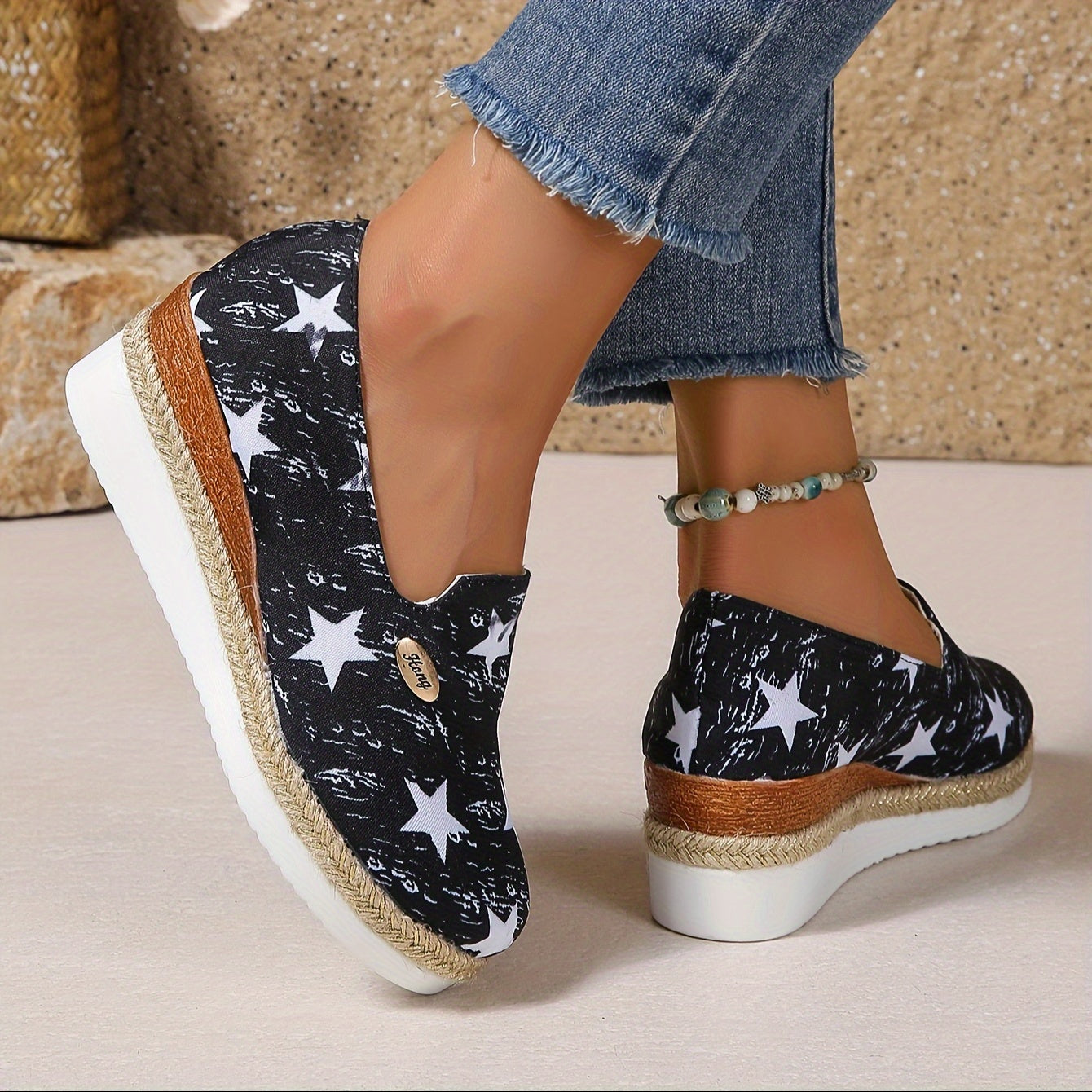 נעלי אריאדנה אופנתיות ואורטופדיות לנוחות מושלמת