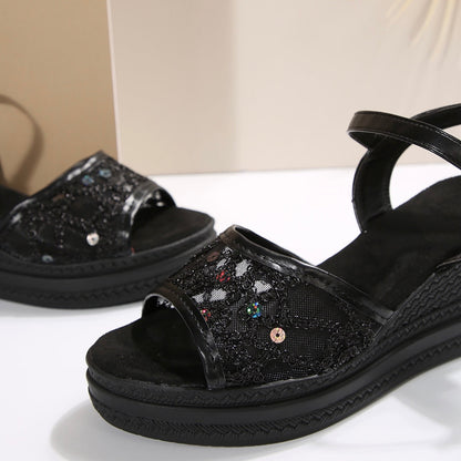 Cara - סנדלי פלטפורמה עבים ומודרניים לנוחות בלתי מתפשרת