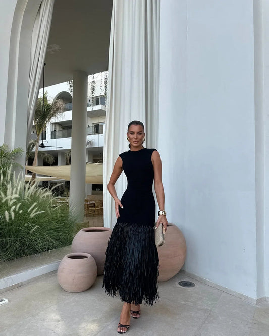 Ana - שמלת מקסי מרהיבה עם פרנזים לסטייל ייחודי