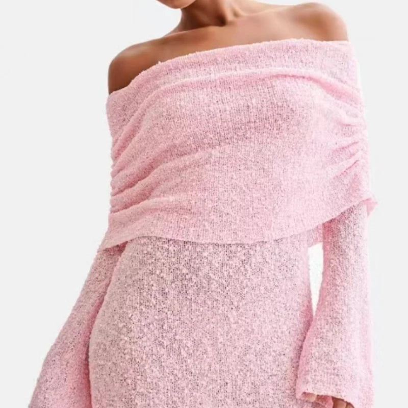 שמלת ערב אלגנטית מחטבת עם כתפיים חשופות