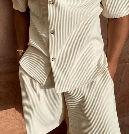 סט קיץ פרקטי ואופנתי עם חולצת קורדרוי קצרה ומכנסיים קצרים ארדיאן