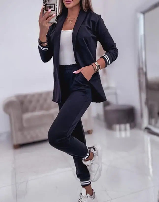 חליפת סטייל ספורט-אלגנט לנשים