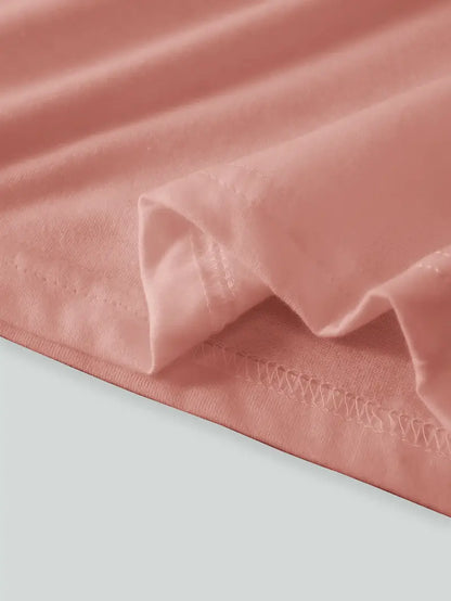 Aimilia - חולצת טי קלה ואלגנטית עם עיטור פרחוני מושך את העין