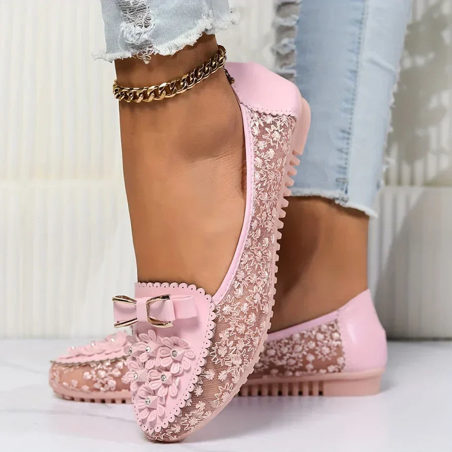 Brielle - סנדל אורתופדי מעוצב עם שרוכים לנוחות וסטייל