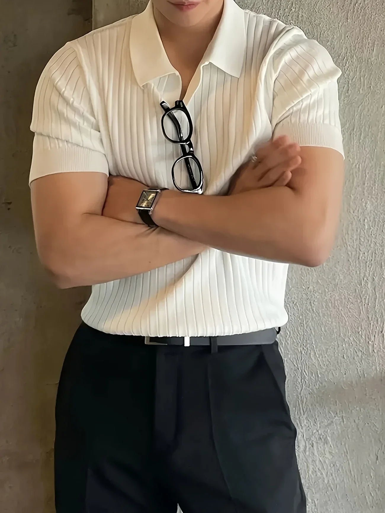 חולצת פולו קצרה וקז'ואלית של אוגסטין - סגנון נוח ואלגנטי