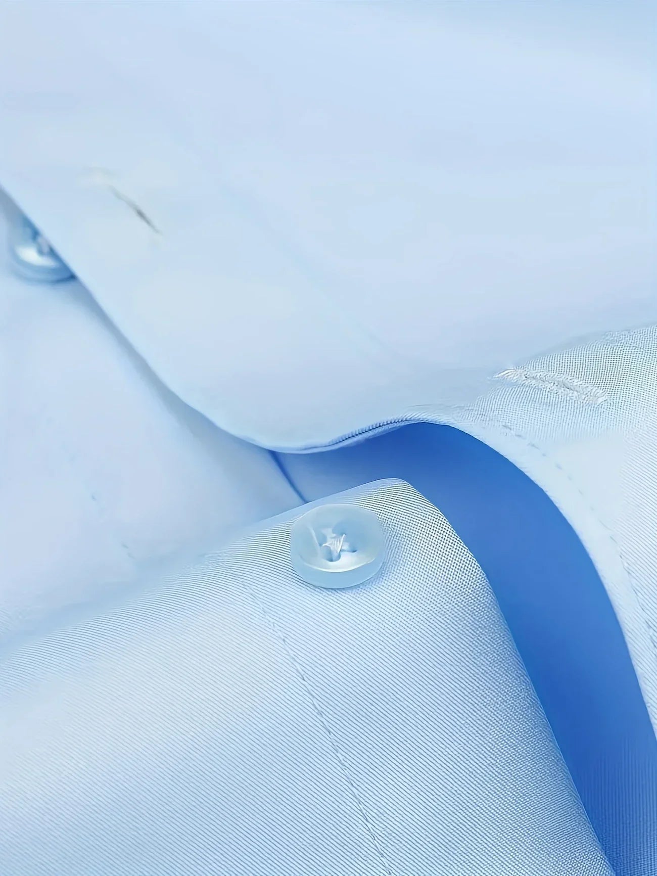 ביטוי אופנתי ואלגנטי: חולצה מסוגננת עם שרוולים ארוכים וכפתורים של Byron