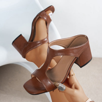 Aubree - סנדלי עור אופנתיים עם עקבים עבים לנוחות וסגנון מושלם