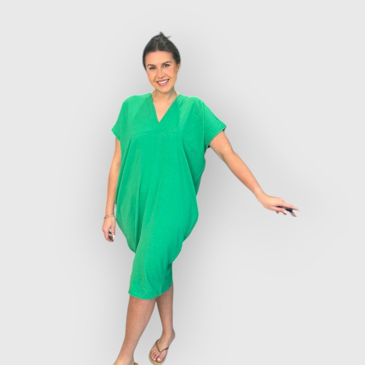 Aveline - שמלת מידי אופנתית עם שרוולים קצרים לנוחות וסטייל